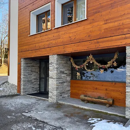 One Bedroom 5 Min From The Lift クラン